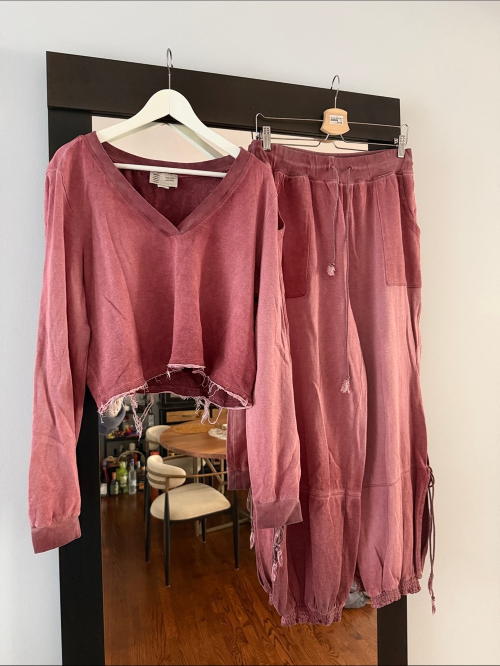 Saturday Sunday Washed Cropped V-Neck Jogger Set in Dusty Rose